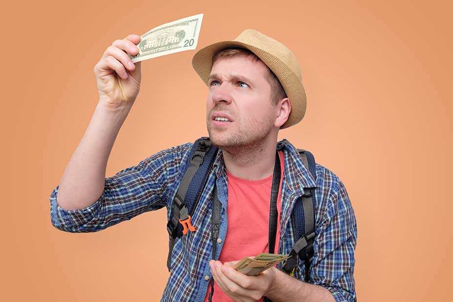 Currency exchange travel scam