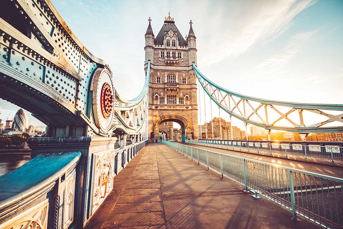 Cheap flights to London from Australia